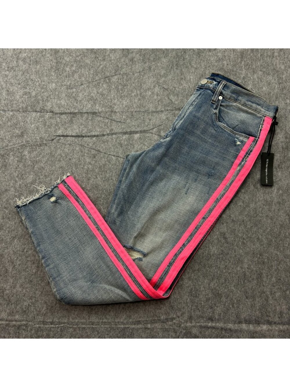 Blank NYC Rivington High Rise Tapered Jeans Women's Size 30 Distressed Denim NWT